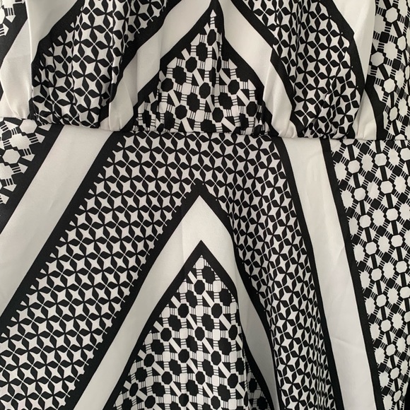 Halter Style Maxi Dress - Size 2 - Picture 4 of 4